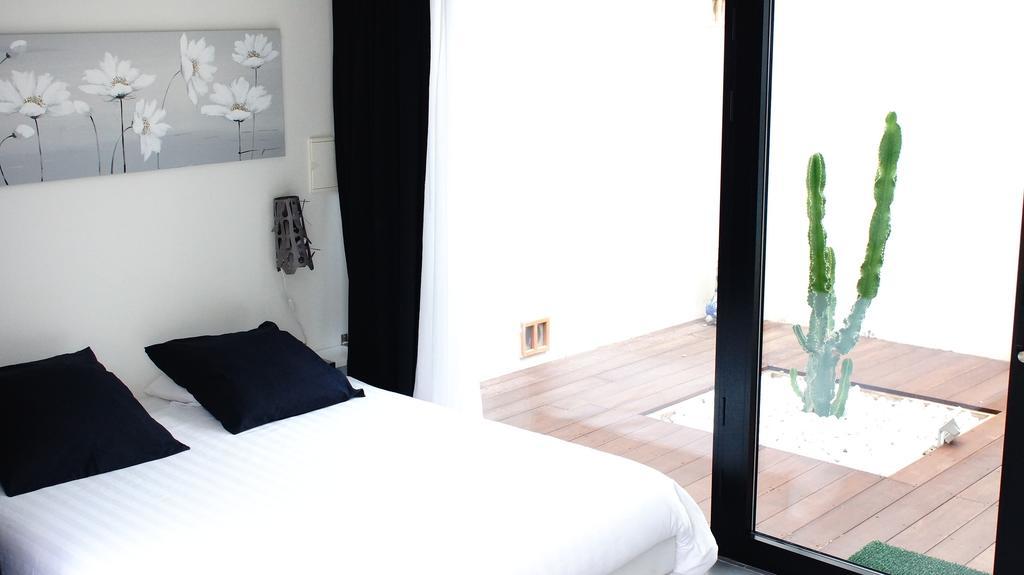 La Villa Blanche Sanary-sur-Mer Pokoj fotografie