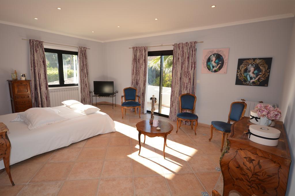 La Villa Blanche Sanary-sur-Mer Exteriér fotografie